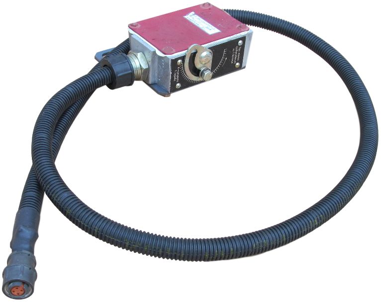 Запчасти для Комбайнов кормоуборочных КВК-800, КВК-8060 Датчик камнедетектора КВС 1-0111440-01 фото ООО “Партнер агрария”